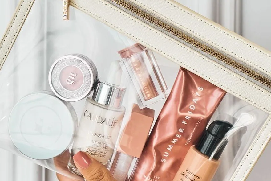 Branding and logo application on Clear PVC Cosmetic Bags guide — Toiletry bag and cosmetic pouch specification