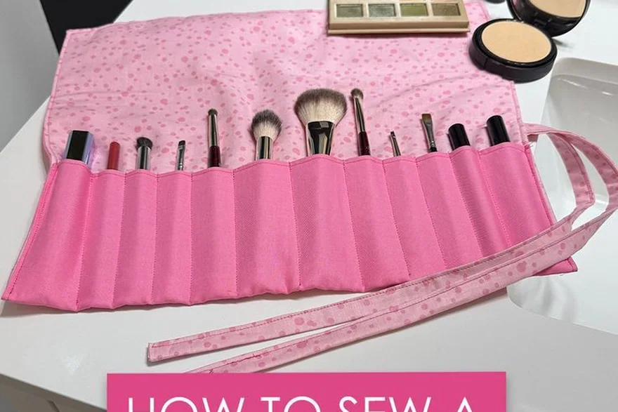 Cosmetic Bag with Matching Luggage — Custom cosmetic bag and makeup bag programme