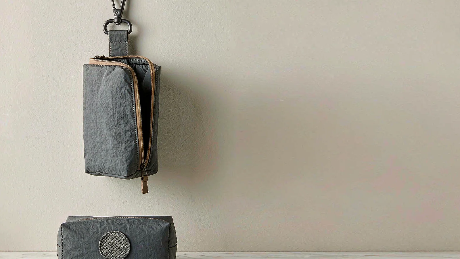 Hanging Toiletry Bags — custom cosmetic bag programme hero