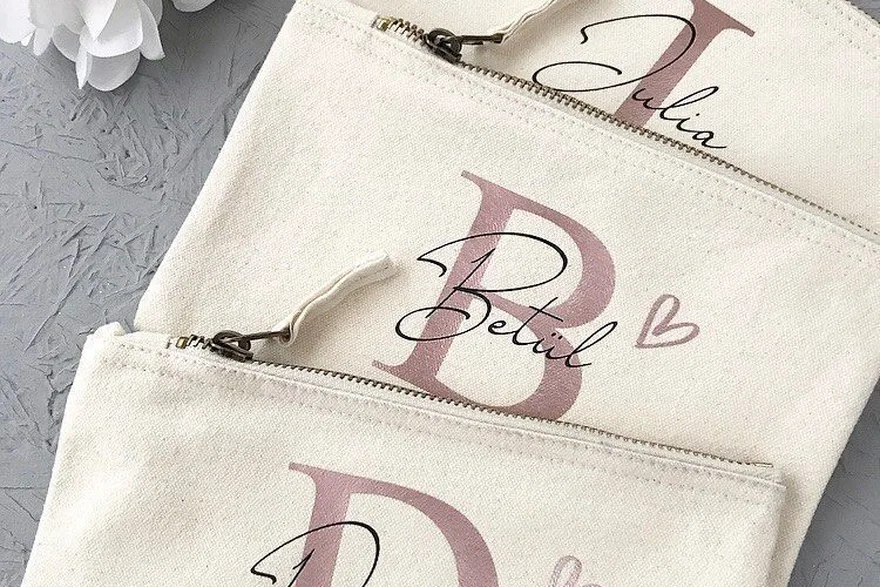 Pre — Bulk cosmetic bag production detail