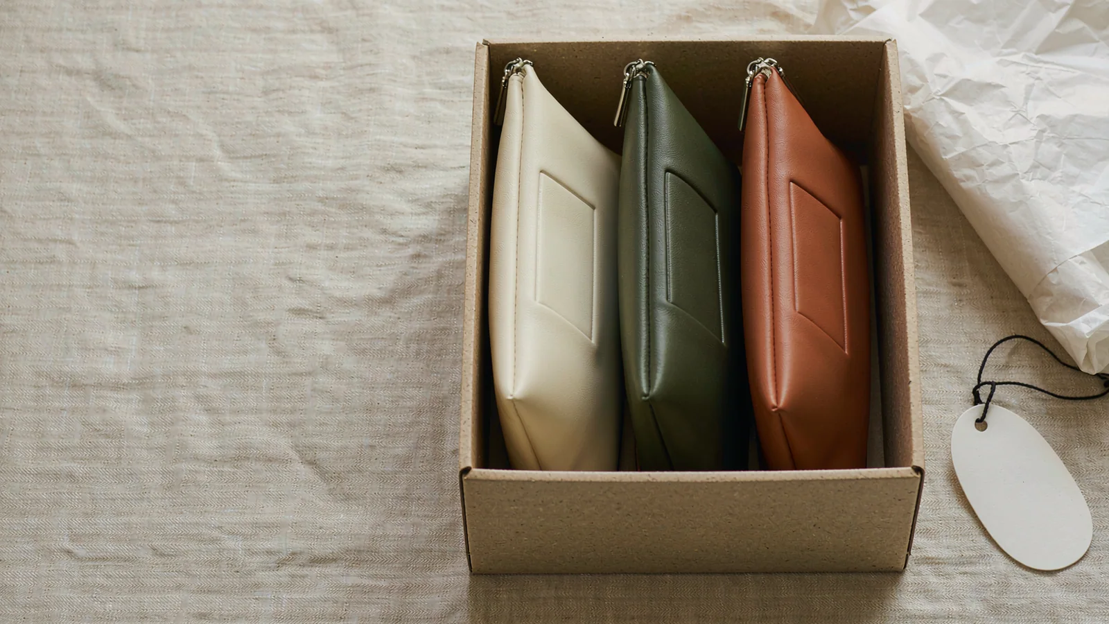 Private Label Cosmetic Bags — custom cosmetic bag programme hero