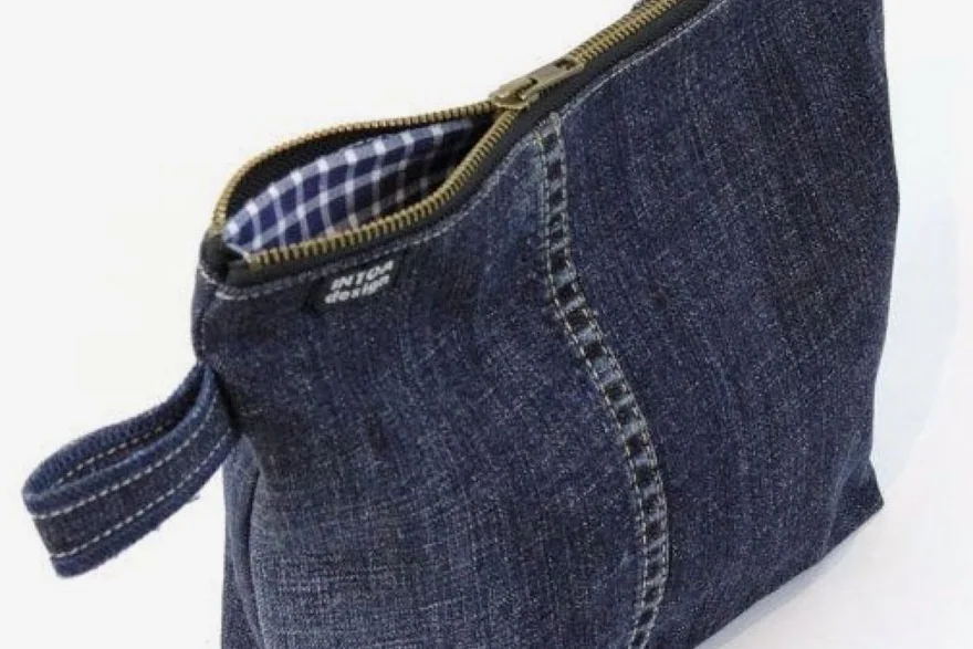 Soft — Bulk cosmetic bag production detail