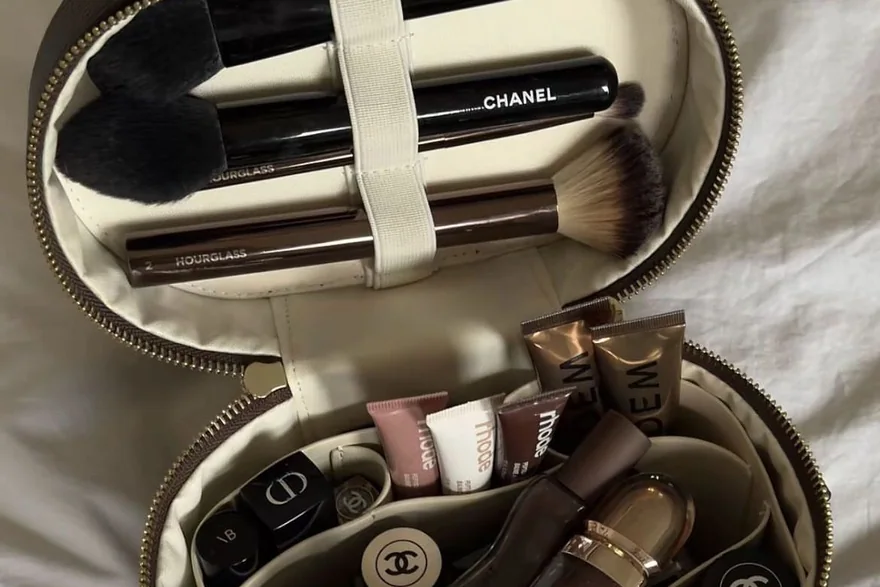 Spa & Salon Cosmetic Bags — Toiletry bag and cosmetic pouch specification