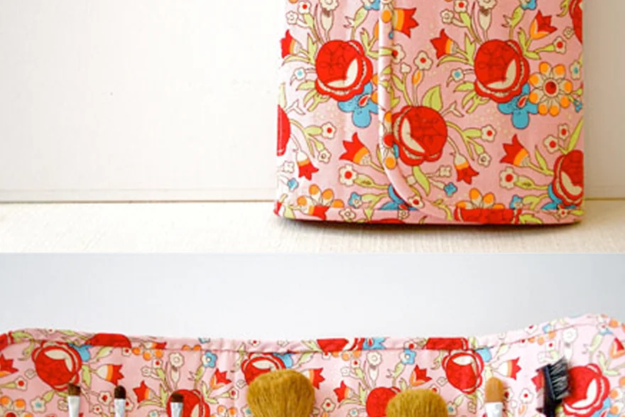 Toiletry Bag Hanging Hooks — Custom logo cosmetic bag sample