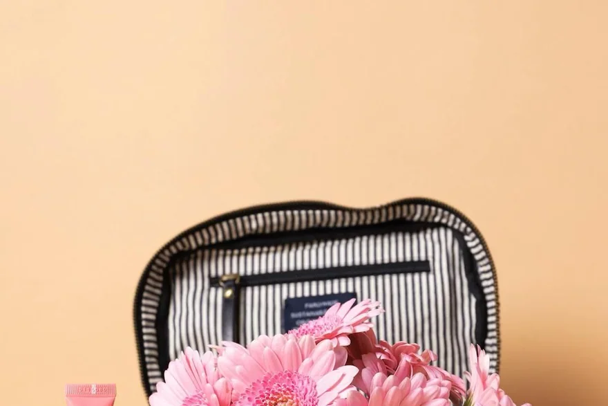 Trade Show Cosmetic Bags — Custom cosmetic bag and makeup bag programme